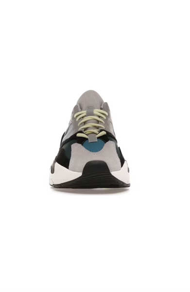 700 Trainers